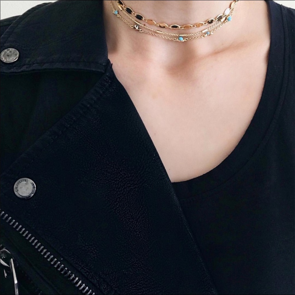 Layered choker necklace